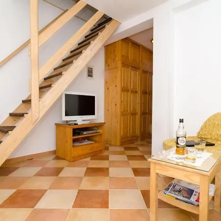 Apartman Mar - Two-bedroom With Balcony *